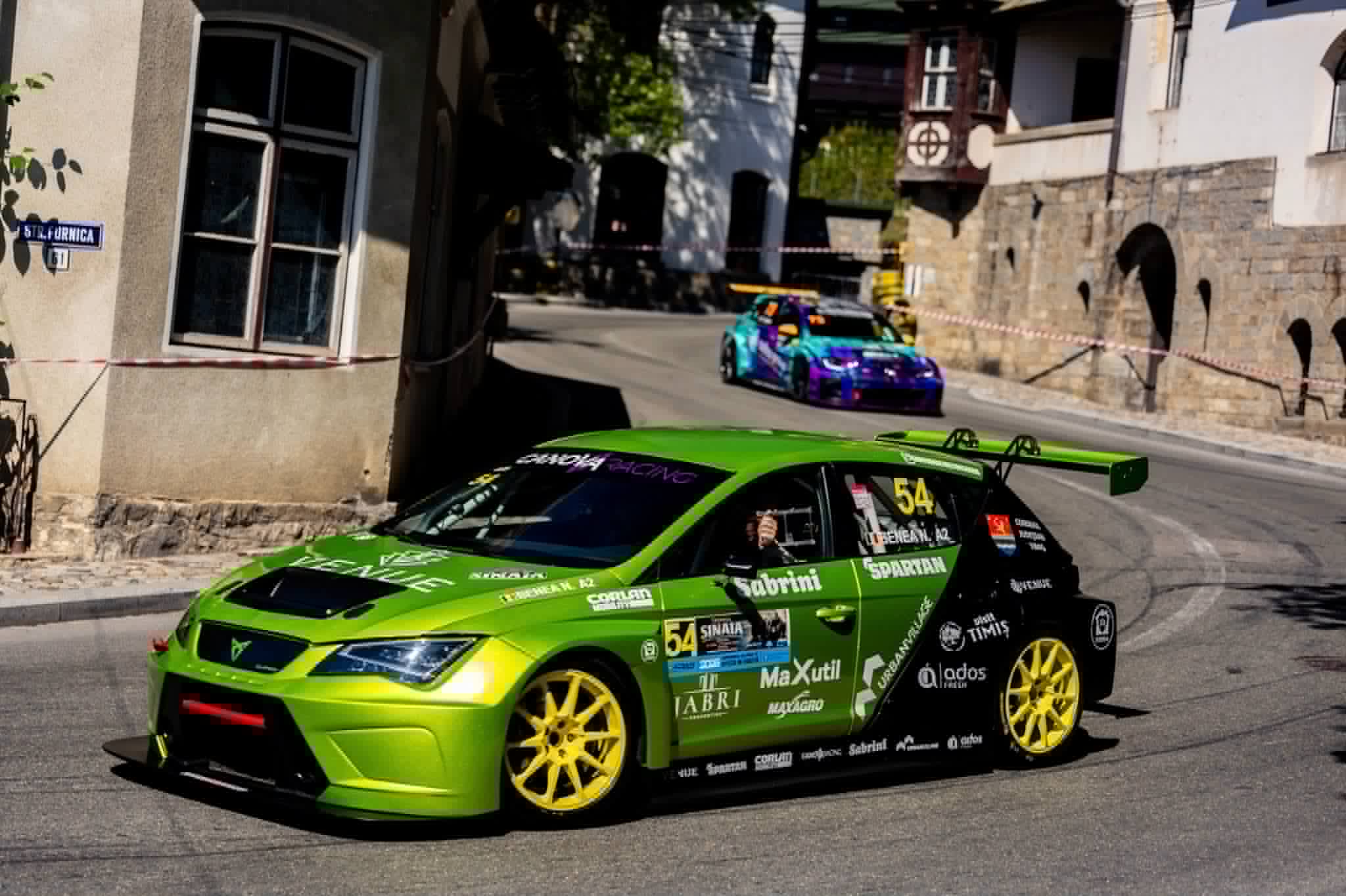 Nicolas Benea câștigând Trofeul Sinaia, pe traseu
