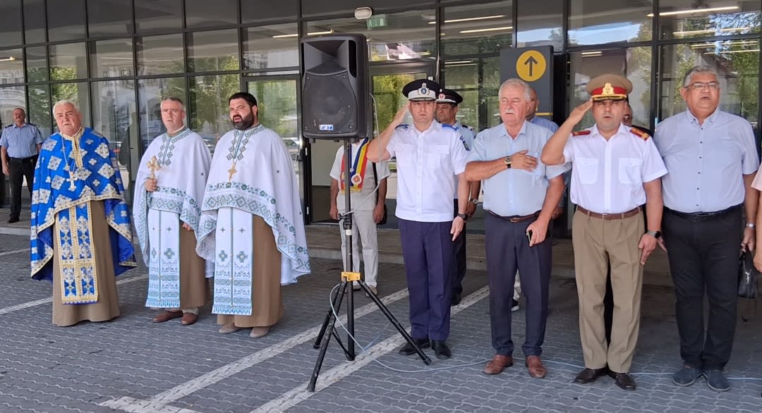 Ceremonial militar-religios la Târgu Jiu de Ziua Imnului Național Ceremonial militar-religios la Târgu Jiu de Ziua Imnului Național