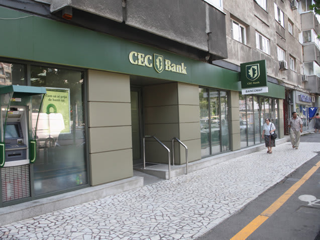 Automat bancar multifuncțional CEC Bank în România Automat bancar multifuncțional CEC Bank în România