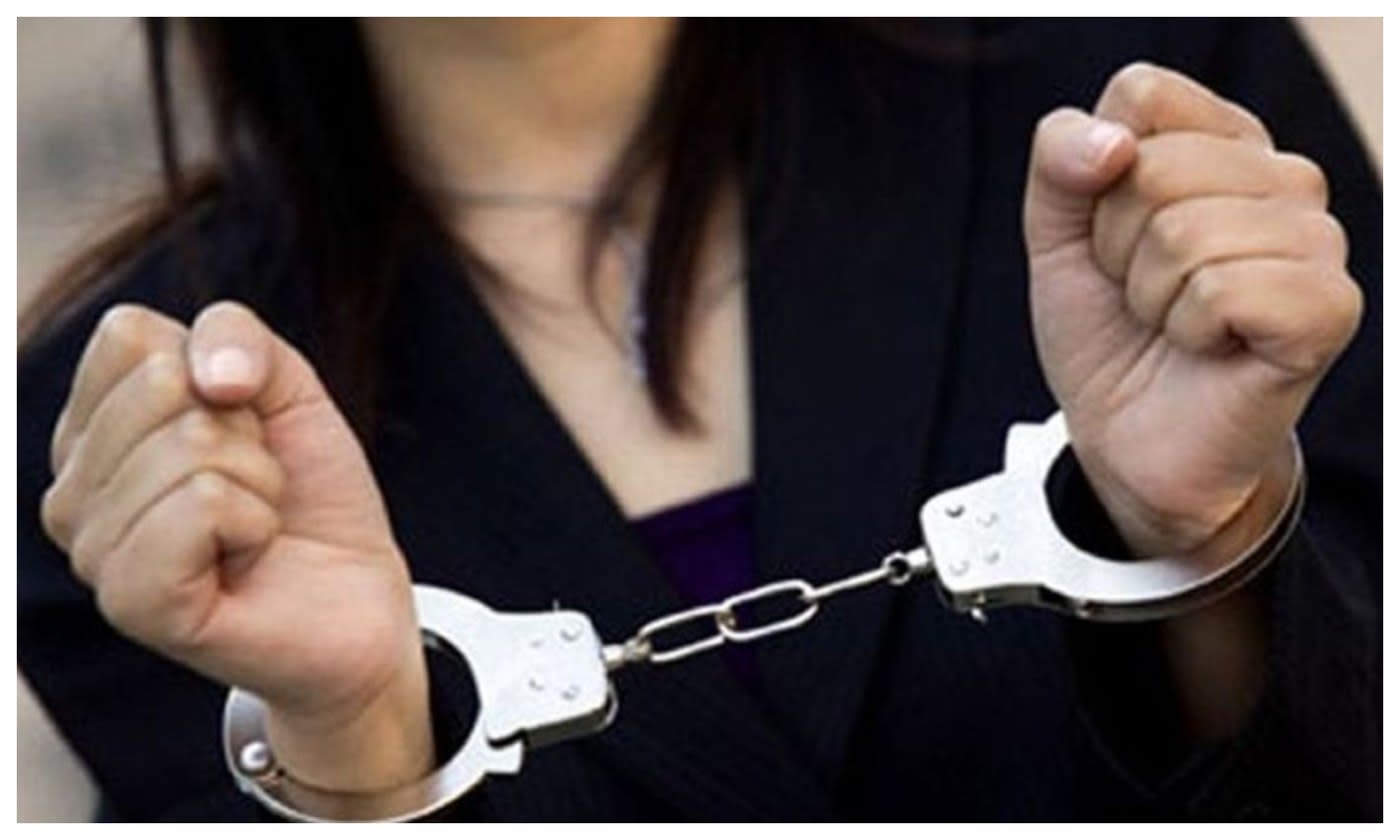 Fată de 17 ani arestată, polițiști în acțiune, Covasna Fată de 17 ani arestată, polițiști în acțiune, Covasna