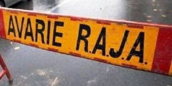 Echipe RAJA reparând conductă de apă în Constanța Echipe RAJA reparând conductă de apă în Constanța