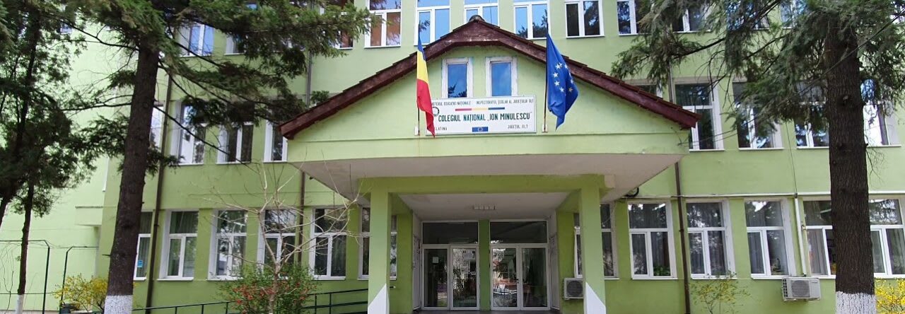 Probleme grave la o școală din Slatina: acoperișul și sala de sport în pericol