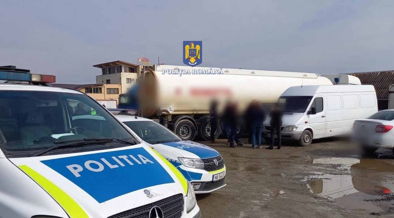 Polițiștii din Bihor au reținut un bărbat de 27 de ani după furtul unei mașini și abandonarea pe câmp