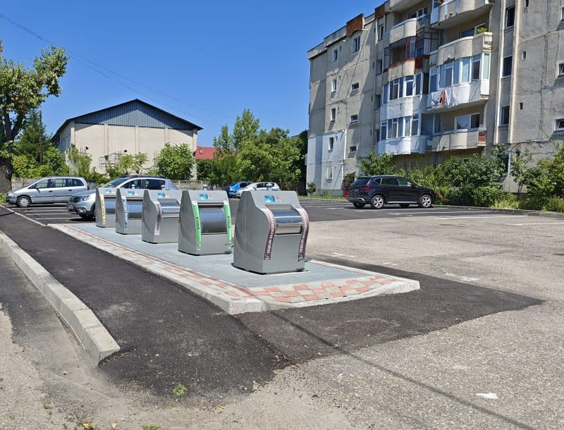 Containere îngropate pentru colectarea deșeurilor în Pitești Containere îngropate pentru colectarea deșeurilor în Pitești