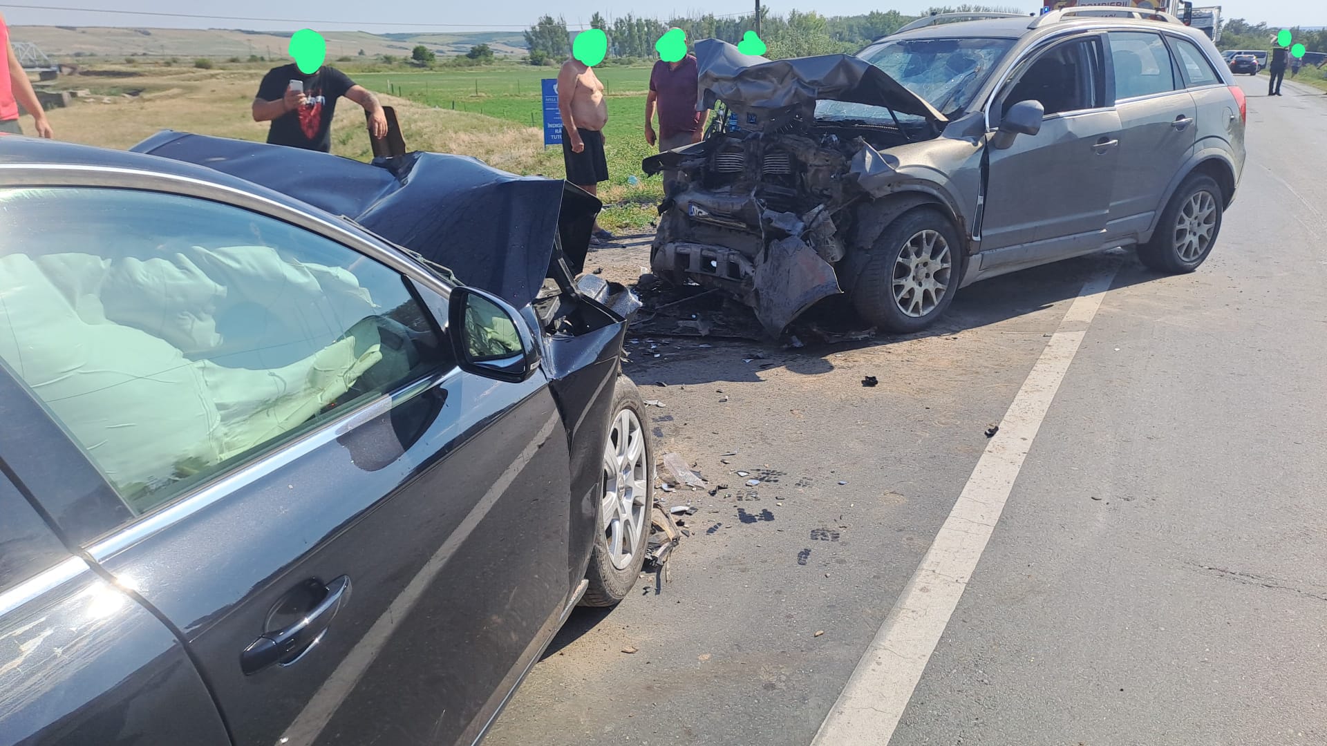 Mașini avariate după accident pe DE 581, Vaslui Mașini avariate după accident pe DE 581, Vaslui