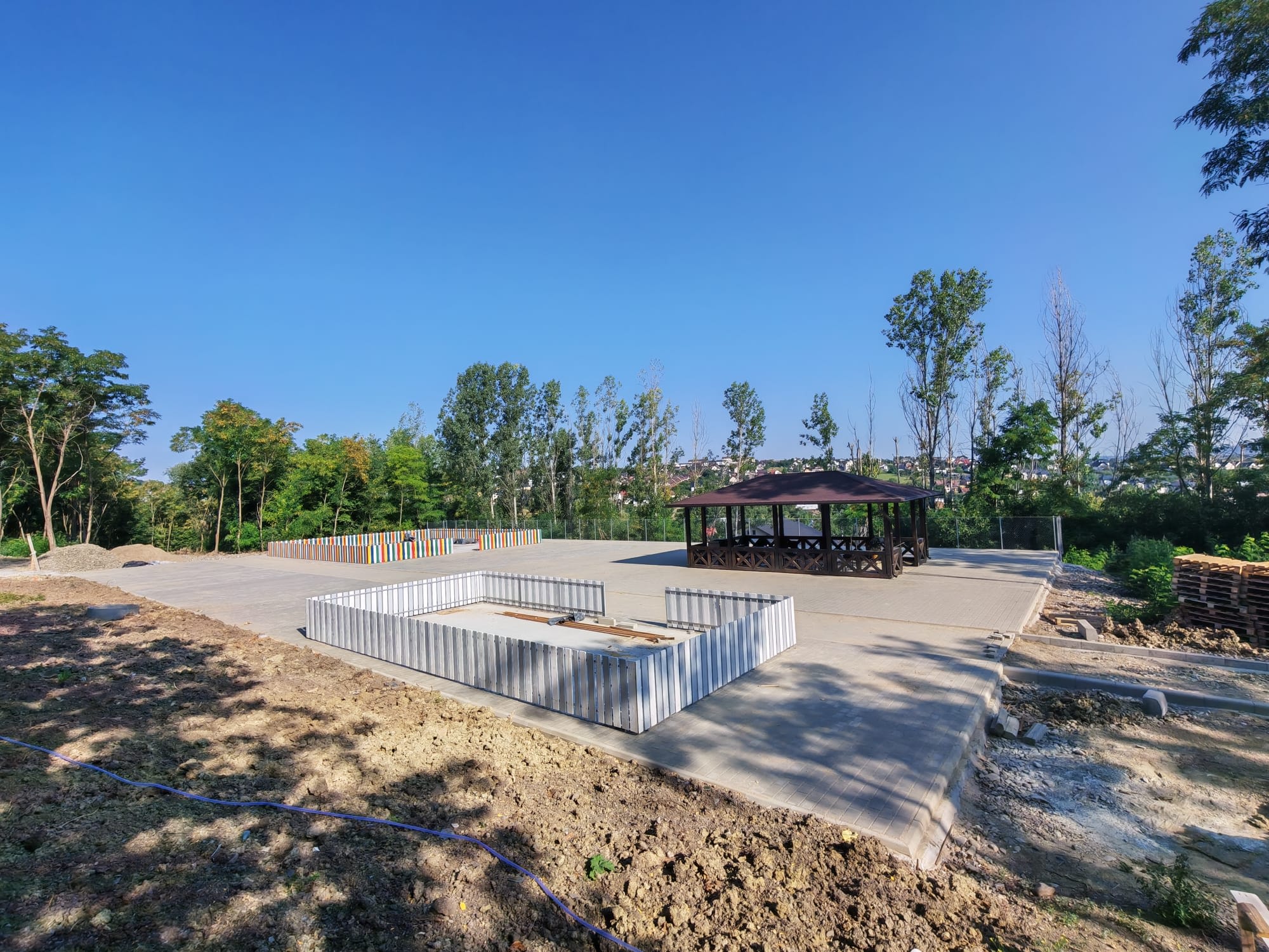 Parcul Regina Maria din Ipotești în construcție Parcul Regina Maria din Ipotești în construcție