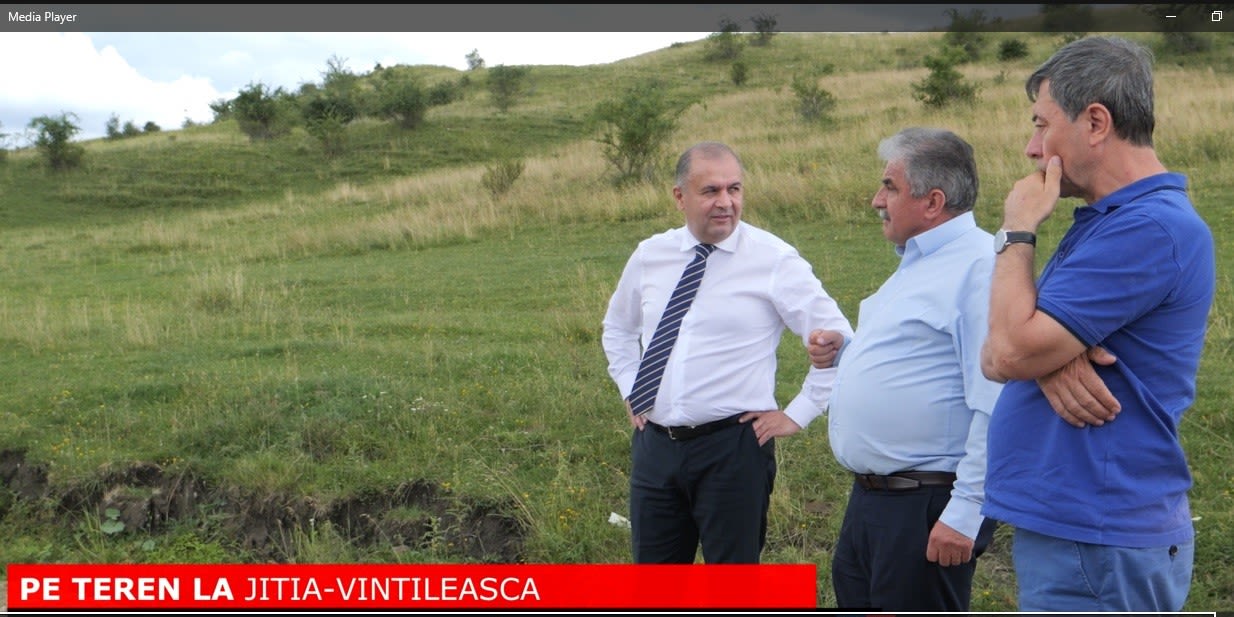 Nicușor Halici inspectează șantierele din Vrancea, România Nicușor Halici inspectează șantierele din Vrancea, România
