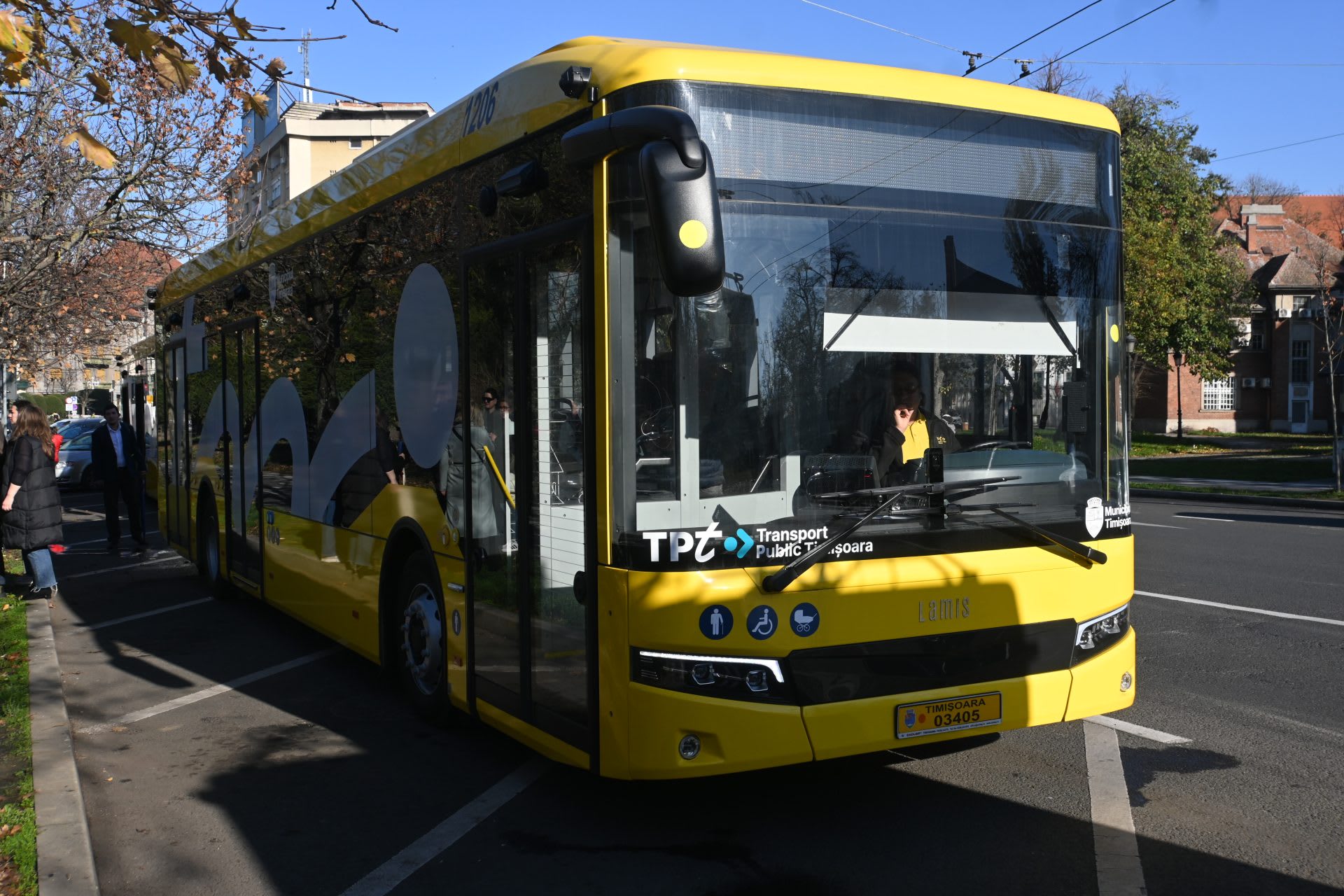 Autobuz și feribot în trafic, restricții temporare în Timișoara Autobuz și feribot în trafic, restricții temporare în Timișoara