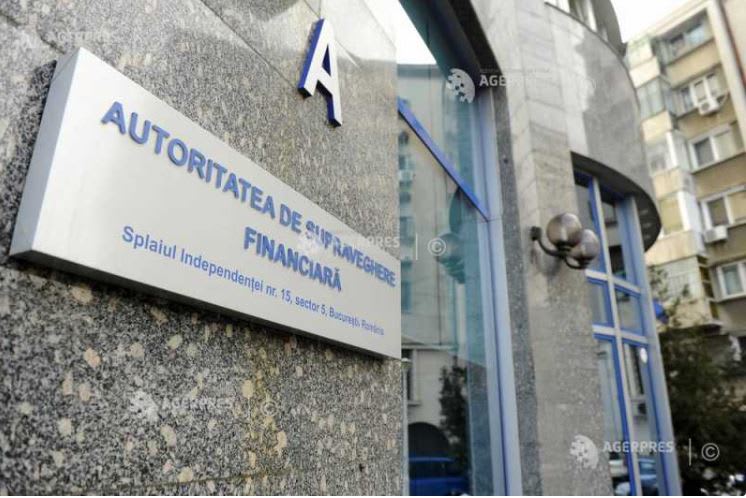 Agenție de presă cu documente și semne de avertizare Agenție de presă cu documente și semne de avertizare