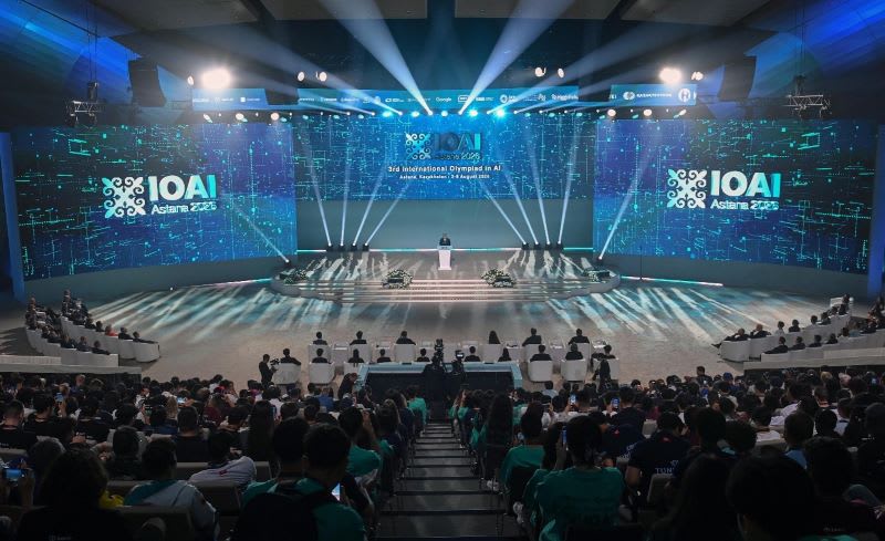 Președintele Kazahstanului, Kassym-Jomart Tokayev, la ceremonia de deschidere a Olimpiadei de Inteligență Artificială Președintele Kazahstanului, Kassym-Jomart Tokayev, la ceremonia de deschidere a Olimpiadei de Inteligență Artificială