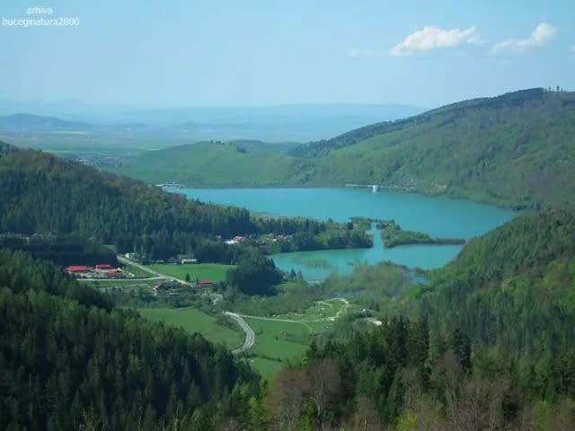 Rezervor de apă și surse naturale în Brașov Rezervor de apă și surse naturale în Brașov