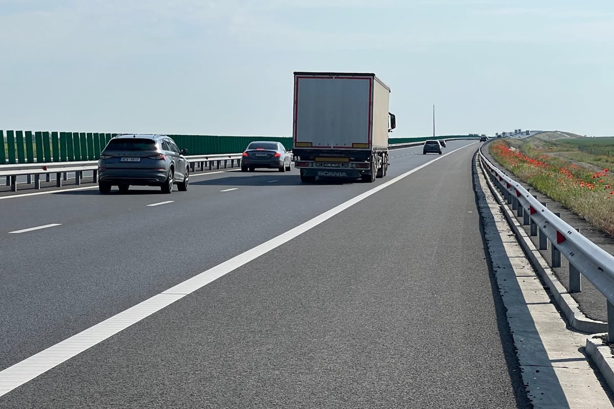 Sistemul TollRo intră în vigoare de la 31 august: ce șoferi vizează noile taxe de drum și cum sunt calculate