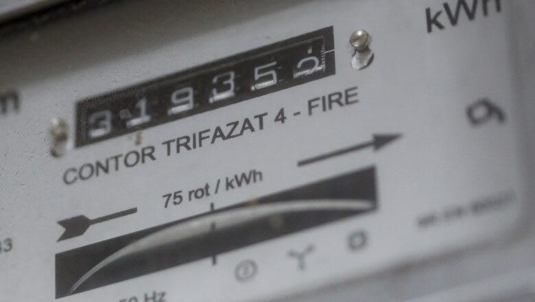 Echipe de muncitori în rețea electrică în județul Satu Mare Echipe de muncitori în rețea electrică în județul Satu Mare