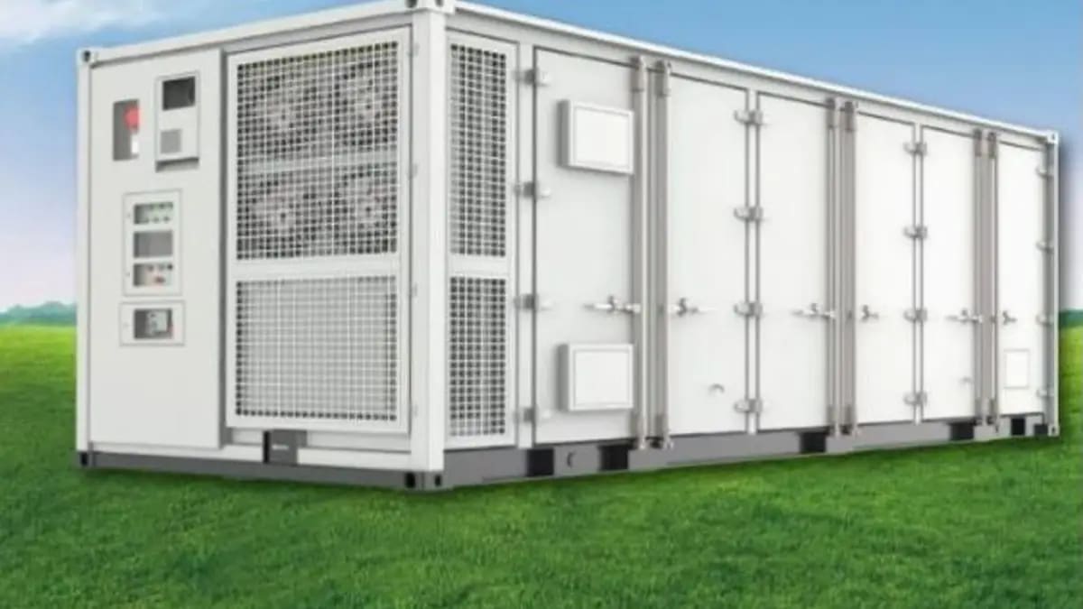 Investiție de 28 milioane euro la Alba Iulia: Sistem de stocare a energiei în baterii în zona Bărăbanț