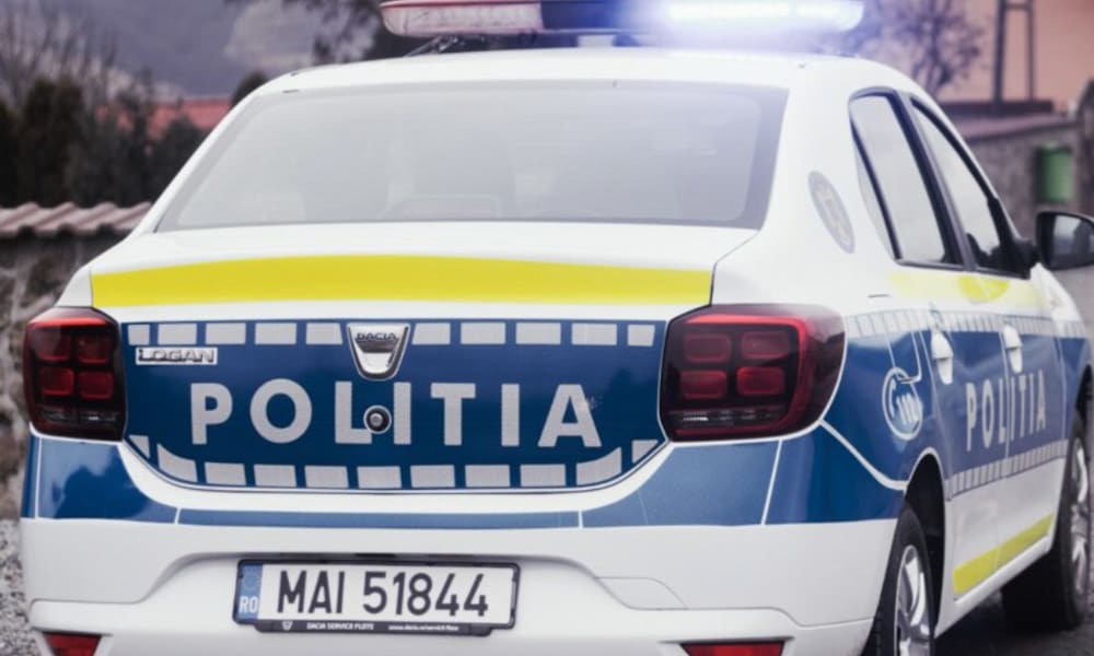 Polițist în acțiune la fața locului incidentului din Giurgiu Polițist în acțiune la fața locului incidentului din Giurgiu