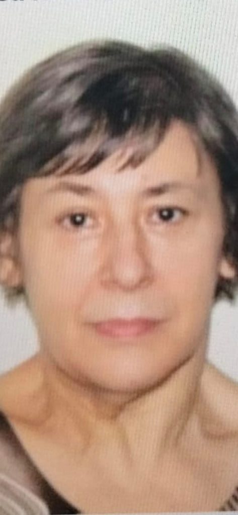Polițiști căutând o femeie dispărută în Râmnicu Vâlcea Polițiști căutând o femeie dispărută în Râmnicu Vâlcea