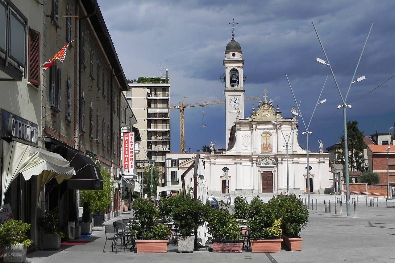 Un bărbat din Italia a fost internat în stare critică după ce și-a dat foc în fața casei fostei iubite