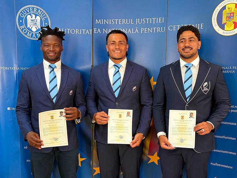 Jucători de rugby în ceremonie de depunere a jurământului Jucători de rugby în ceremonie de depunere a jurământului