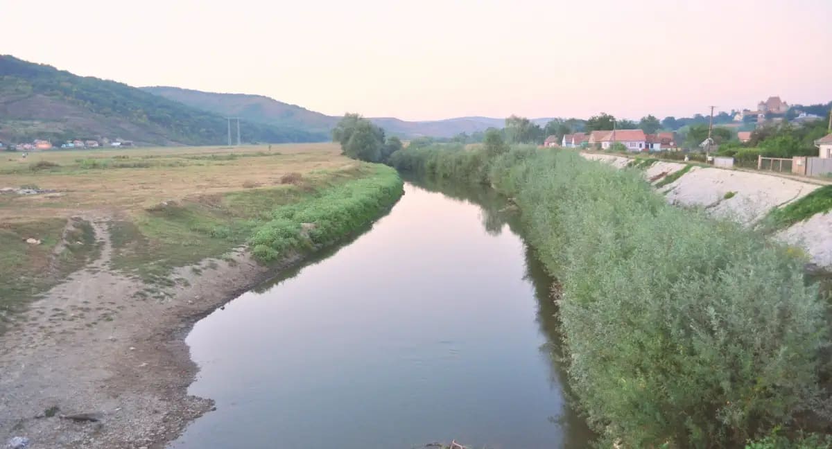 7-8 august 2026 | Cod Galben de inundații în Alba și alte județe: Viituri rapide pe râuri mici cu posibile efecte locale
