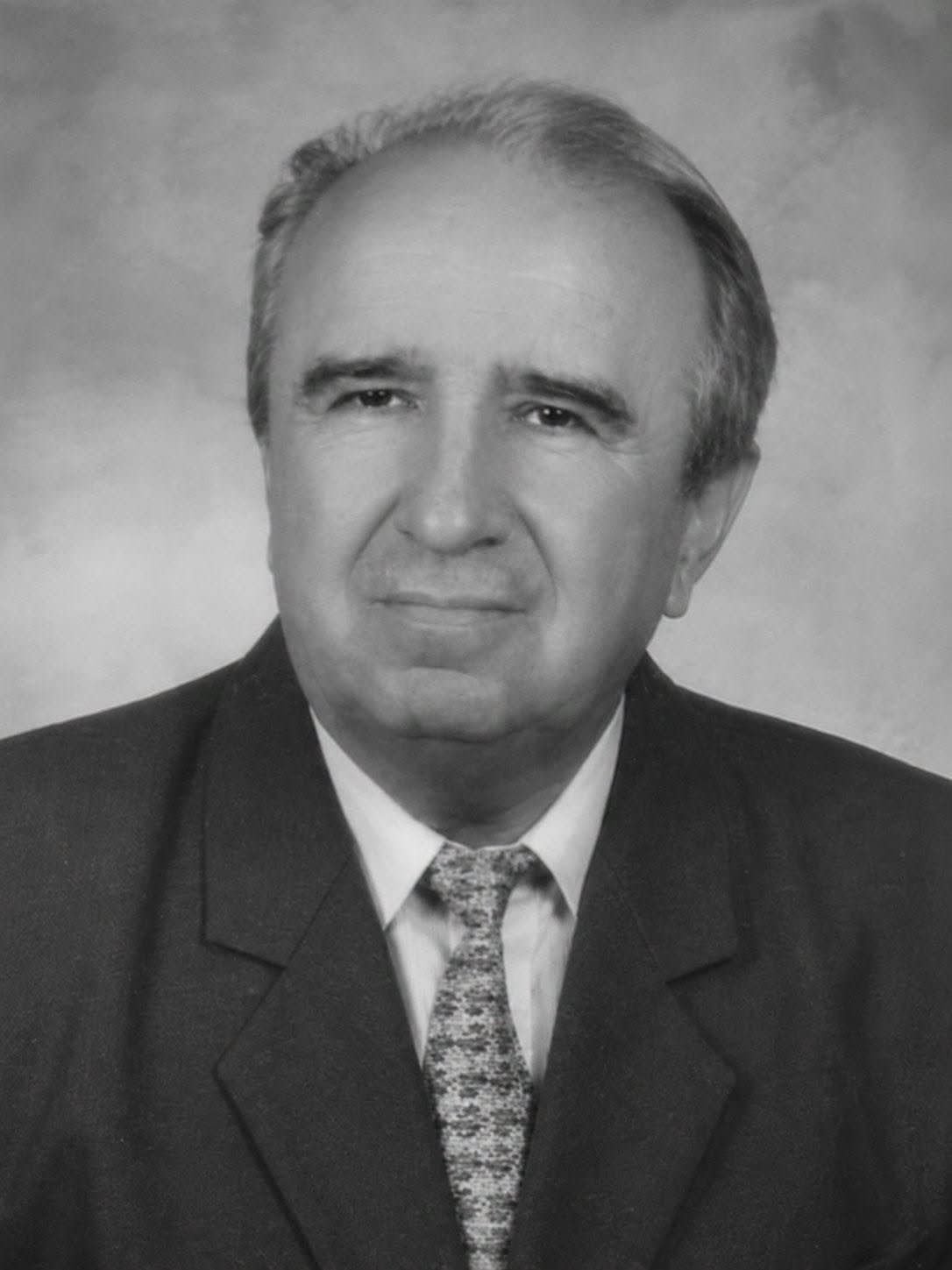 Profesorul Constantin Cobârzan, o legendă a învățământului sălăjean, s-a stins din viață