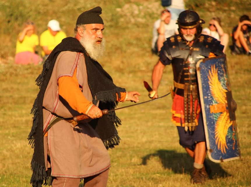 DacFest 2026: Festivalul istoriei și tradiției dacice revine la Măgura Uroiului