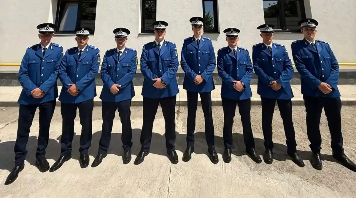Care sunt gradele militare în Jandarmeria Română: Cine comandă și cum urcă un jandarm în grad