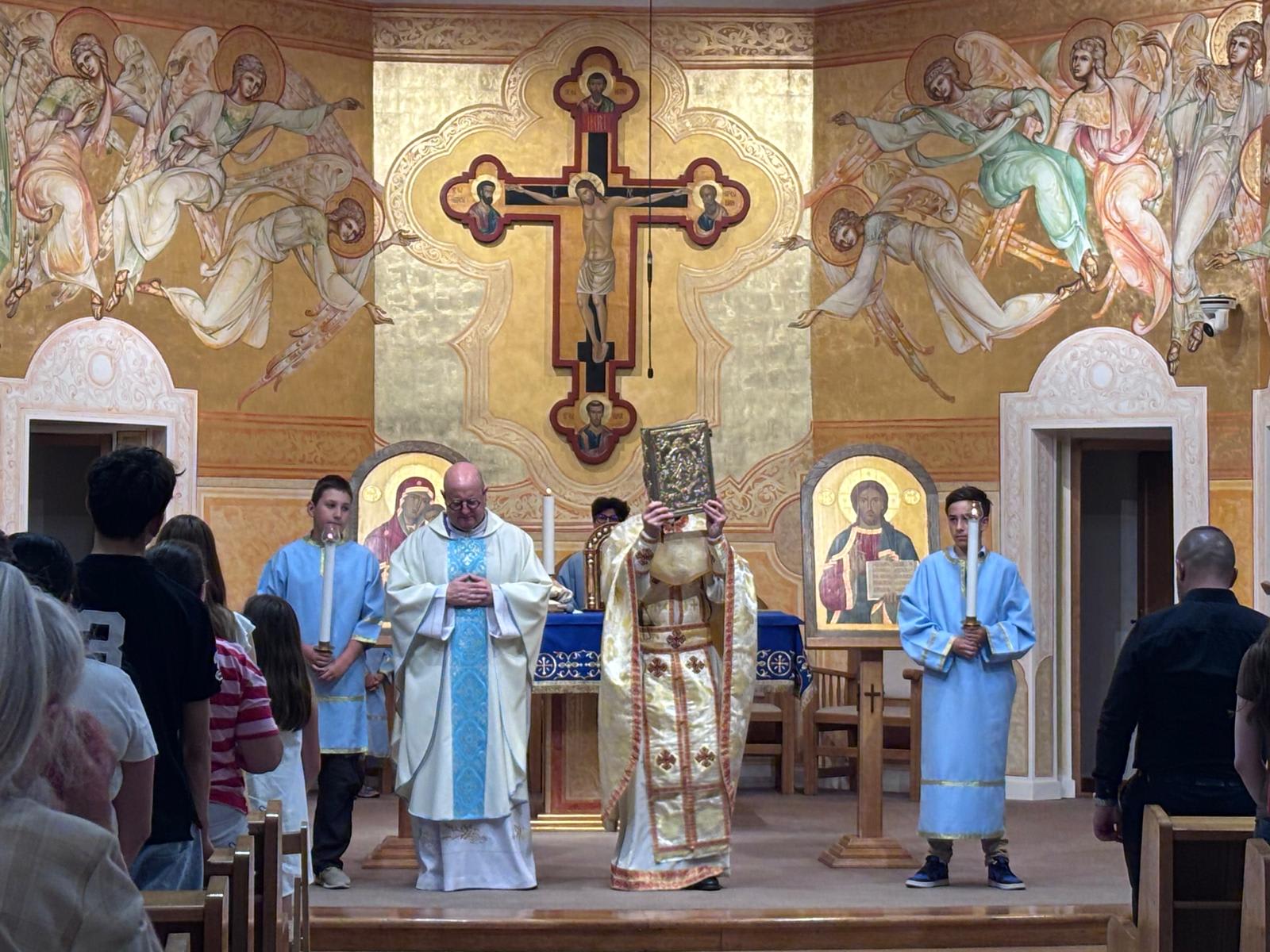 Padre Guilherme a celebrat liturghia în noua catedrală greco-catolică din Cluj