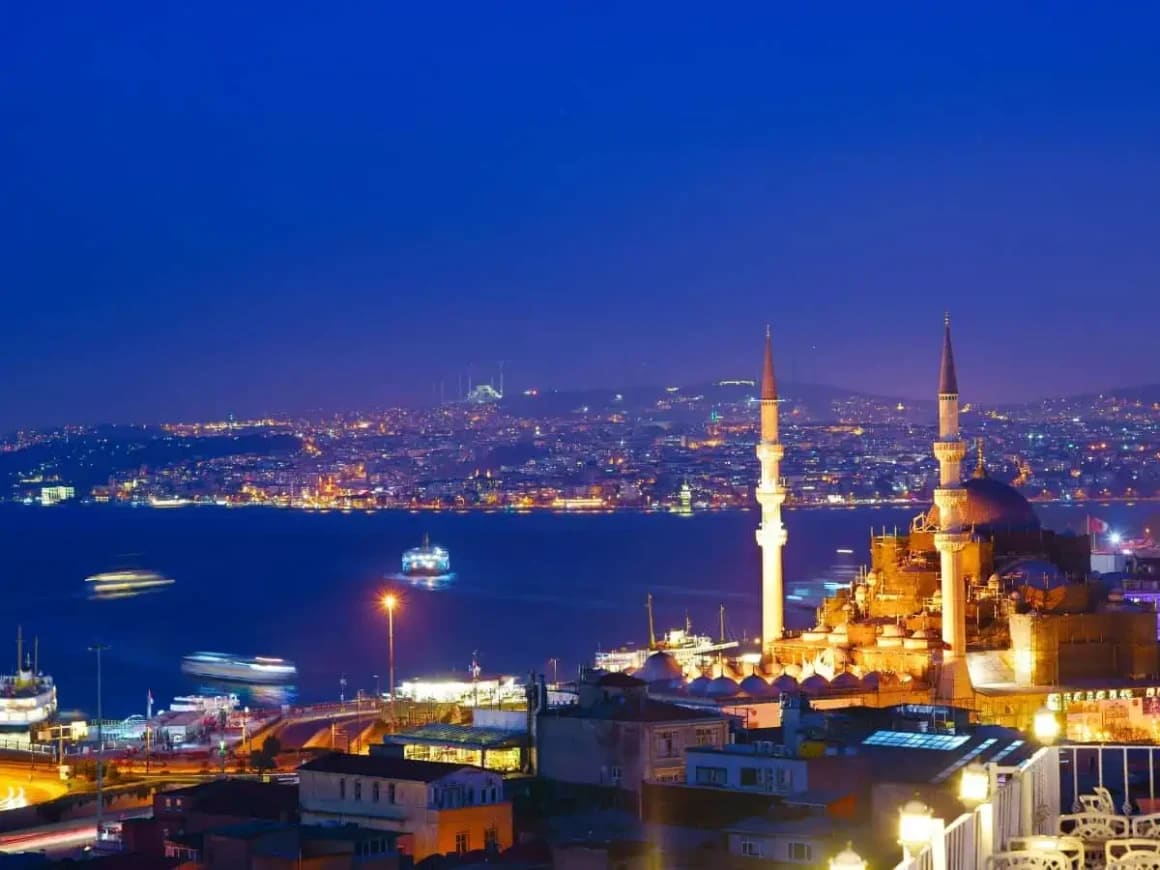 Moscheea Albastră și Piața Sultanahmet din Istanbul Moscheea Albastră și Piața Sultanahmet din Istanbul