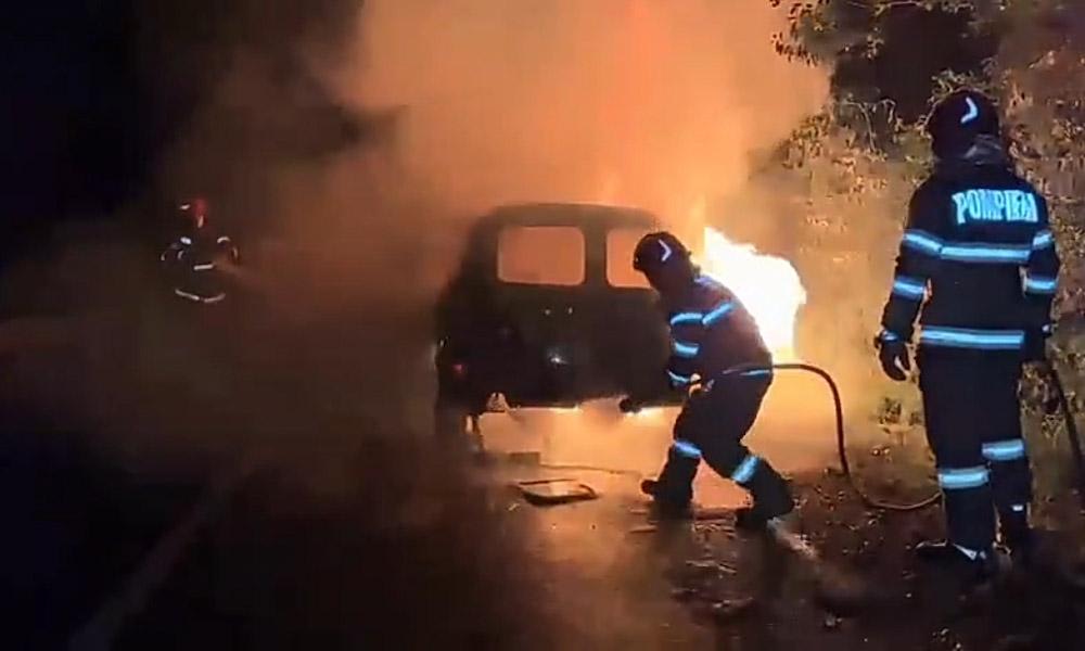 Un incendiu auto în Cetățeni, județul Argeș, a fost stins de pompieri
