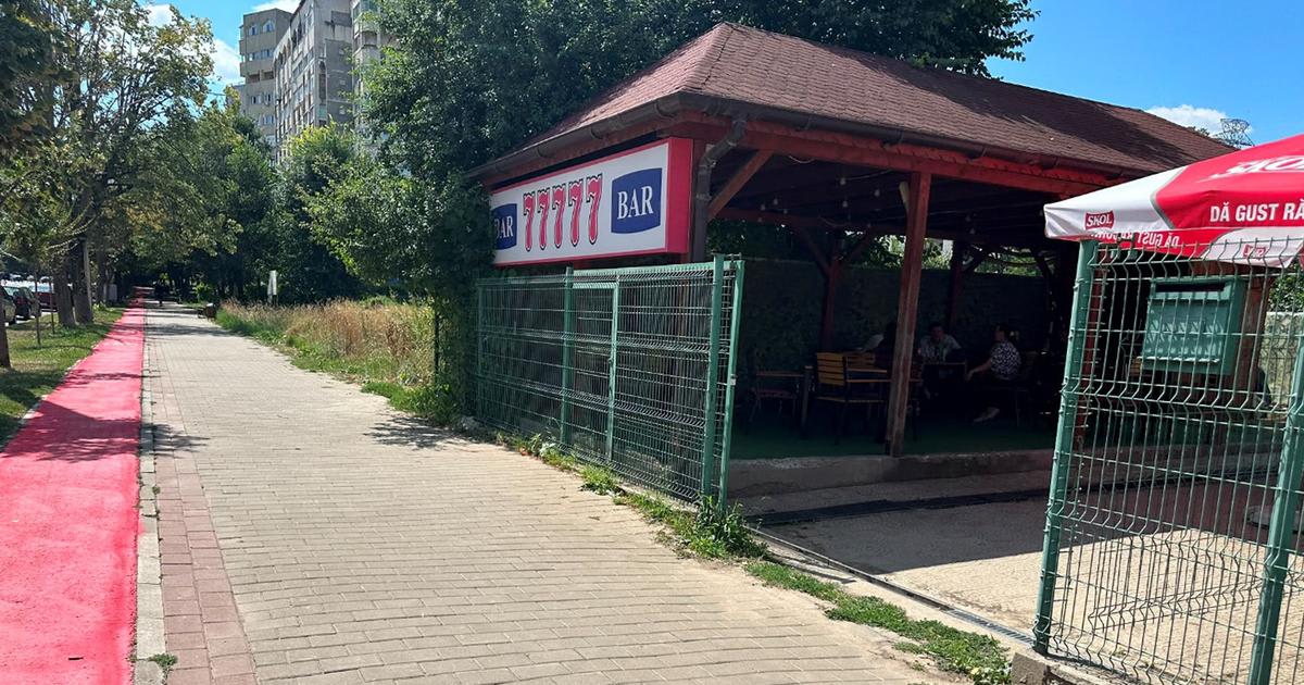 Scandal la o terasă din Iași: un fost polițist a amenințat polițiștii locali