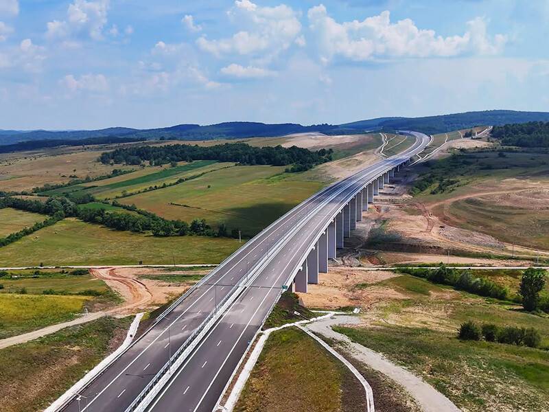 Marți se a deschis circulația pe un lot de 12,2 km din Autostrada Transilvania