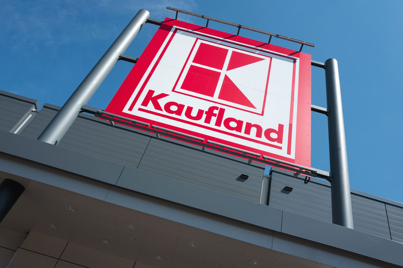 Parfumuri AVON expuse în magazine Kaufland Parfumuri AVON expuse în magazine Kaufland