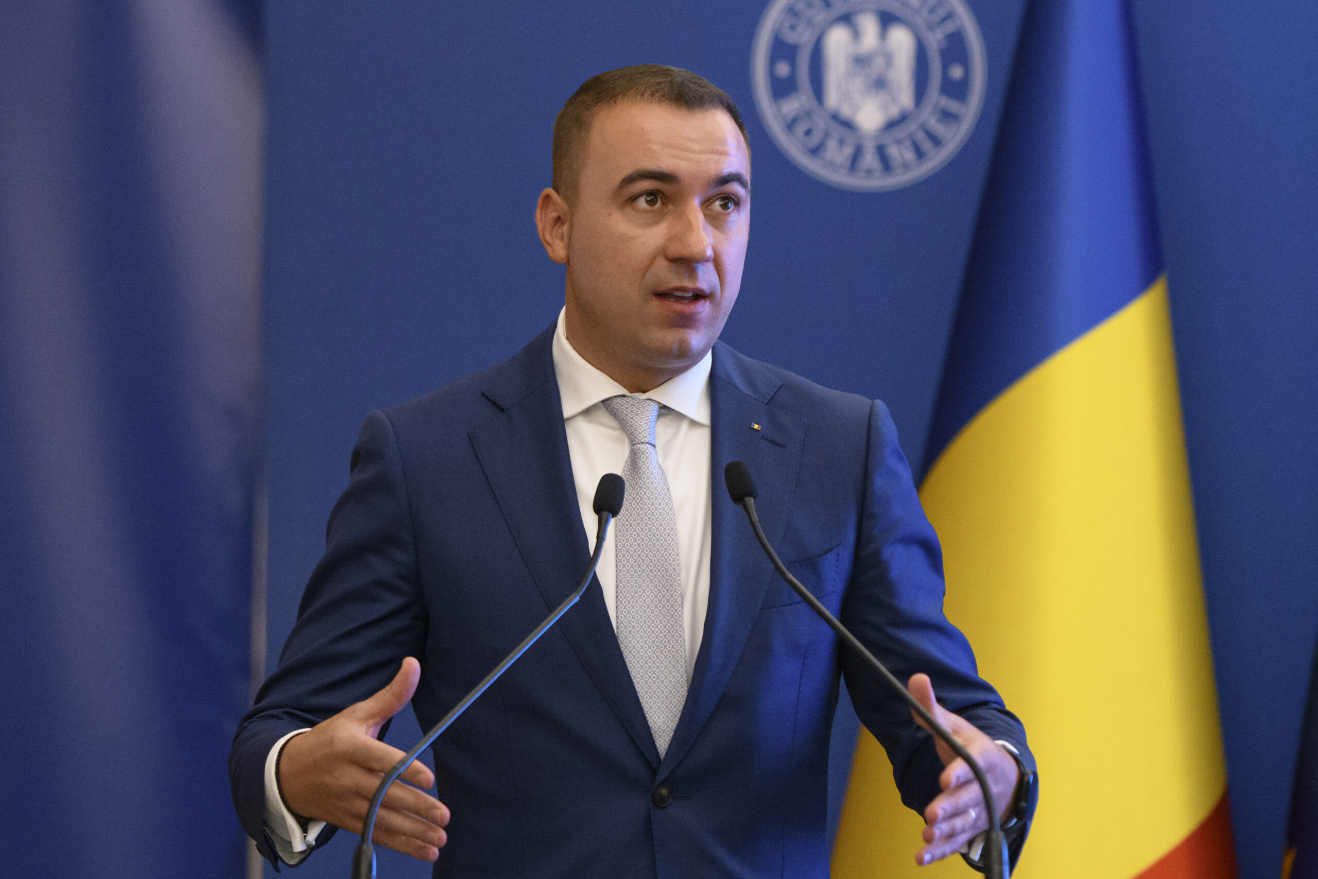 Centrala hidroelectrică Frasin-Pângărați în zona Lacului Bicaz, România Centrala hidroelectrică Frasin-Pângărați în zona Lacului Bicaz, România