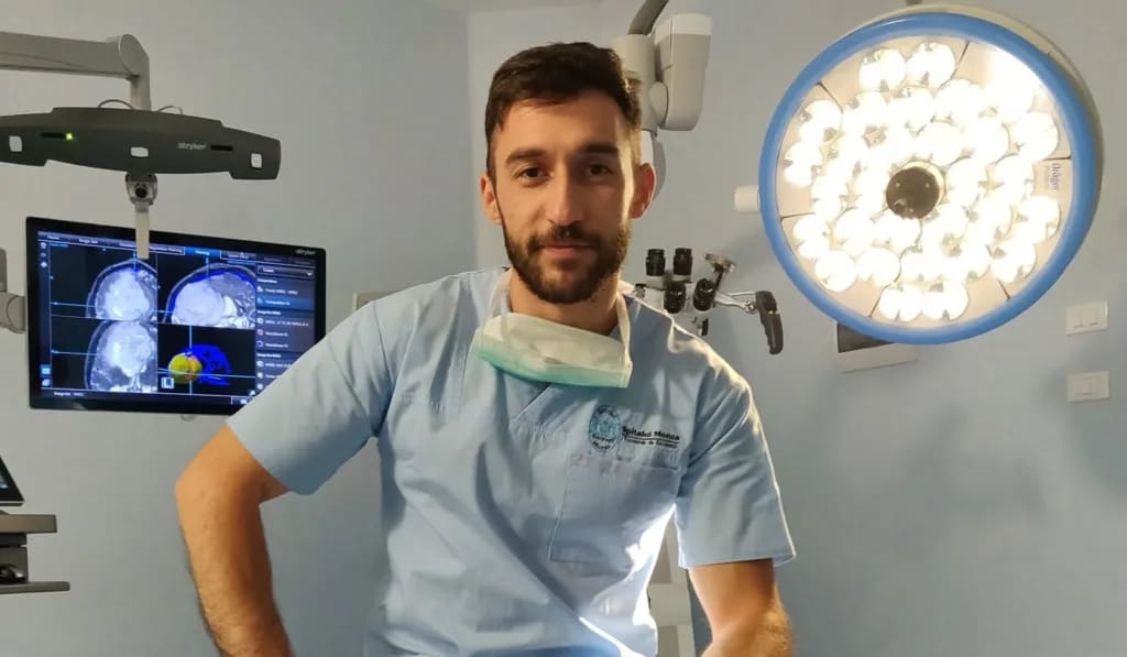 Bursă pentru medici rezidenți, lansată de neurochirurg buzoian pentru intervenții complexe