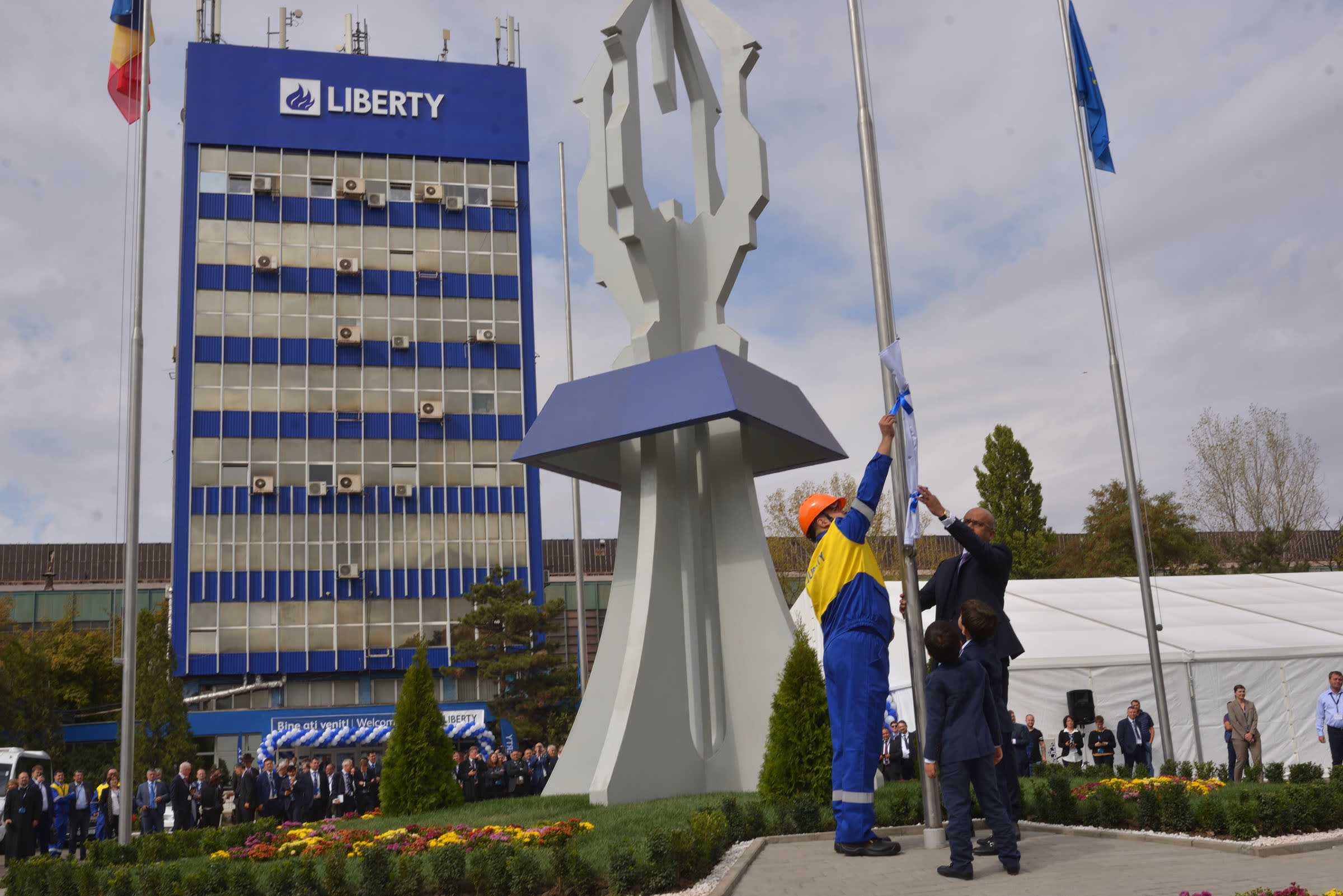 Umbrărescu depune 320 de milioane de euro pentru Sidex Galați, ultima șansă pentru colosul de la Dunăre