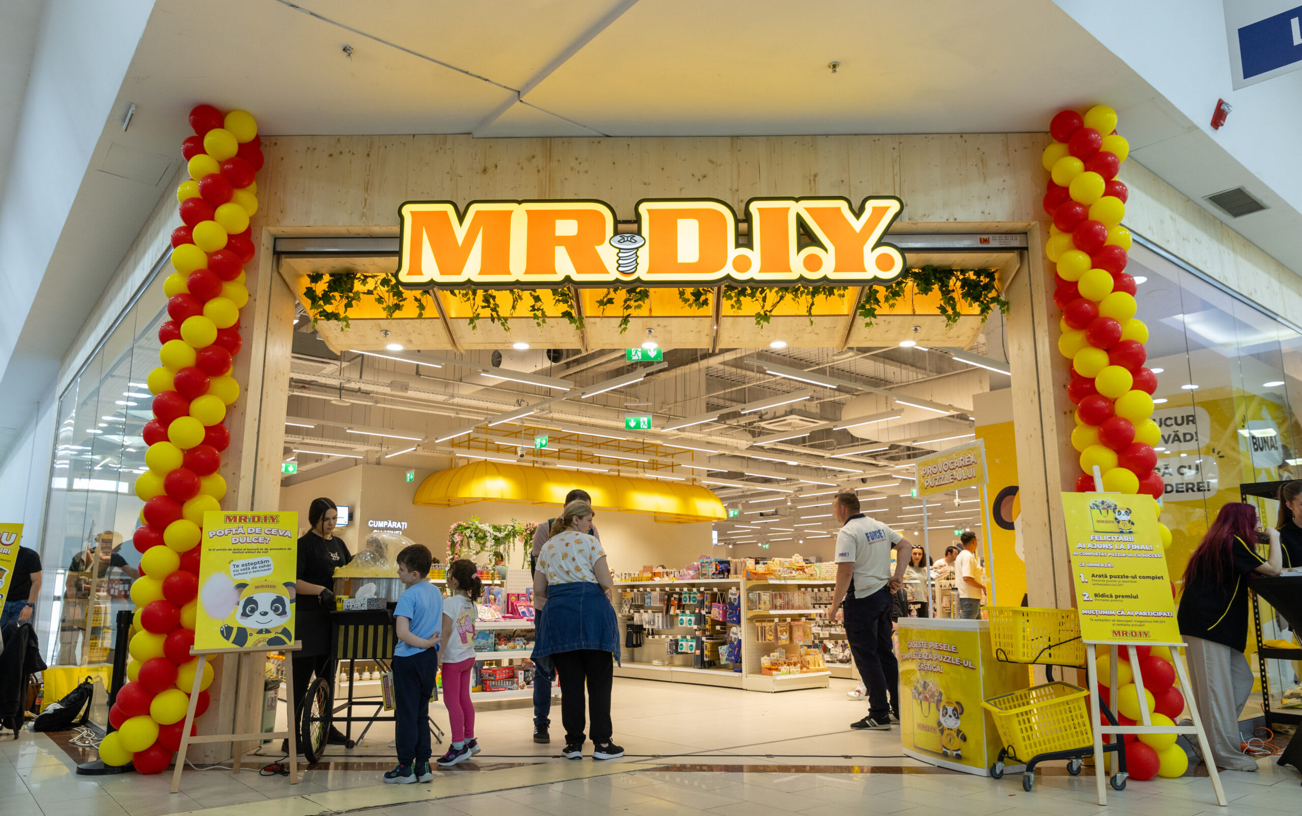 Magazin MR.DIY la Iulius Mall Iași Magazin MR.DIY la Iulius Mall Iași