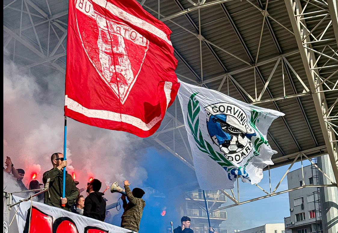 Stadionul Francisc Neuman pregătit pentru meciul UTA - Corvinul Hunedoara Stadionul Francisc Neuman pregătit pentru meciul UTA - Corvinul Hunedoara