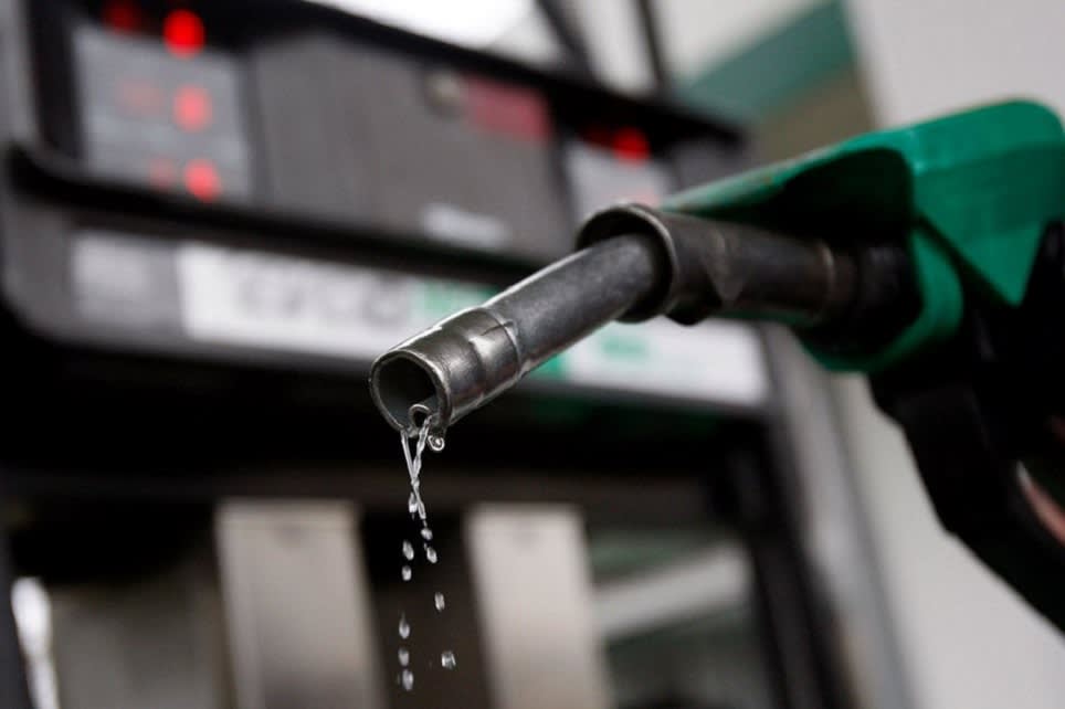 Motorina se ieftinește de duminică, cu reducerea accizei cu 20% în România