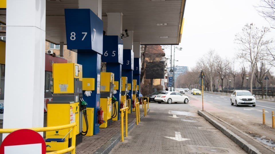 Motorina devine mai ieftină după reducerea temporară a accizei cu 20% de către Ministerul Finanțelor