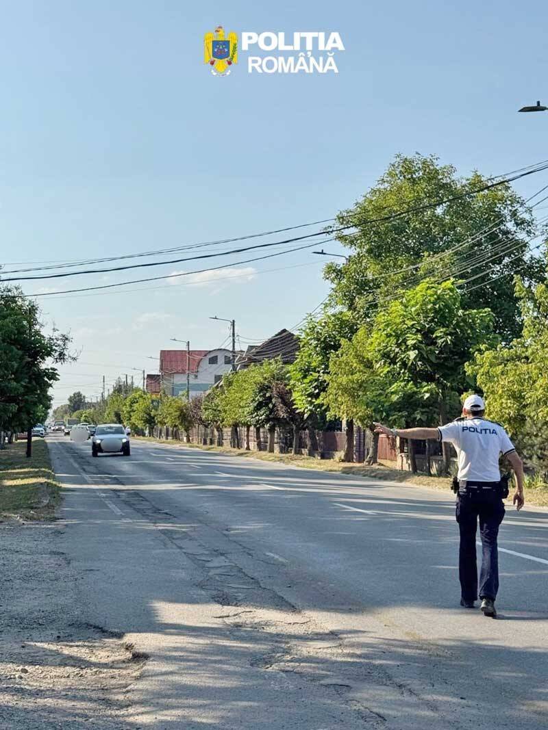 Polițiști și jandarmi în acțiune pe stradă în Sighetu Marmației Polițiști și jandarmi în acțiune pe stradă în Sighetu Marmației