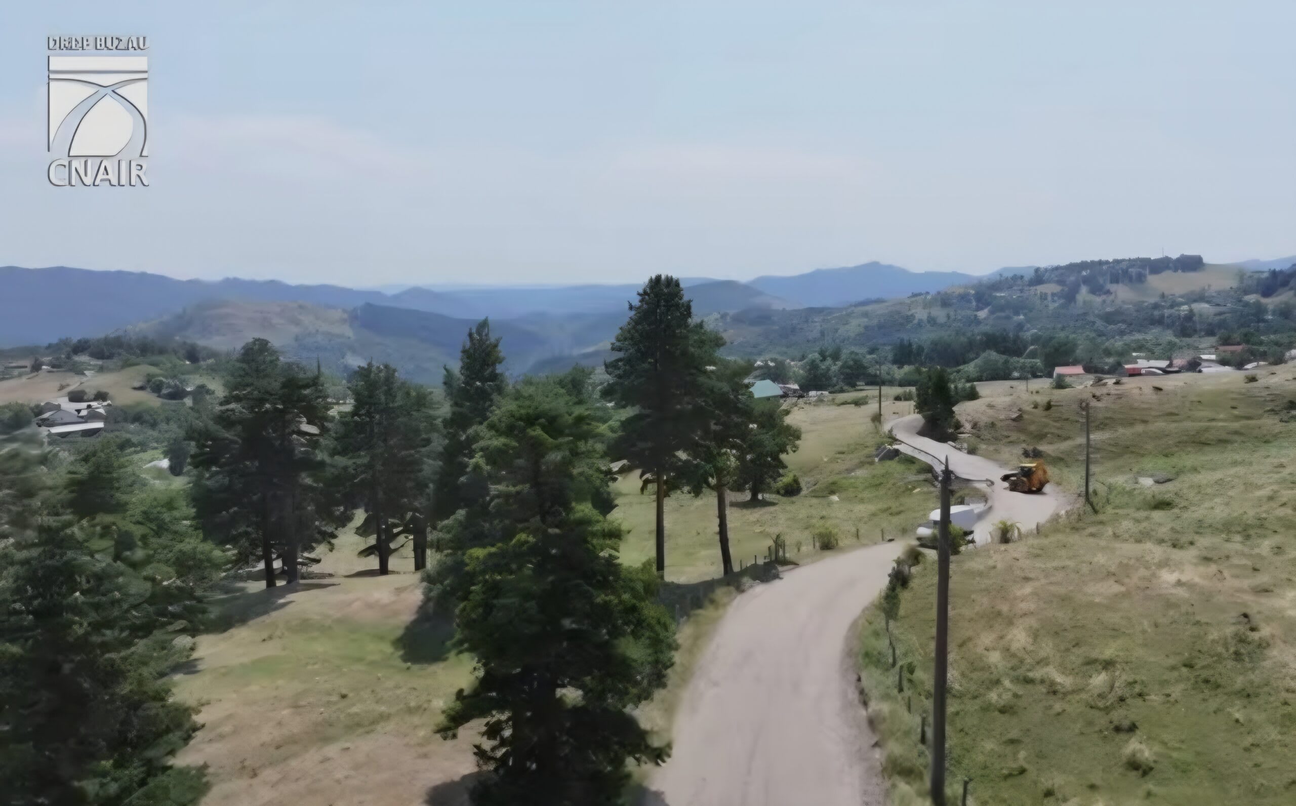 Lucrări de reparație pe DN 2R în Vrancea, utilaje și muncitori Lucrări de reparație pe DN 2R în Vrancea, utilaje și muncitori