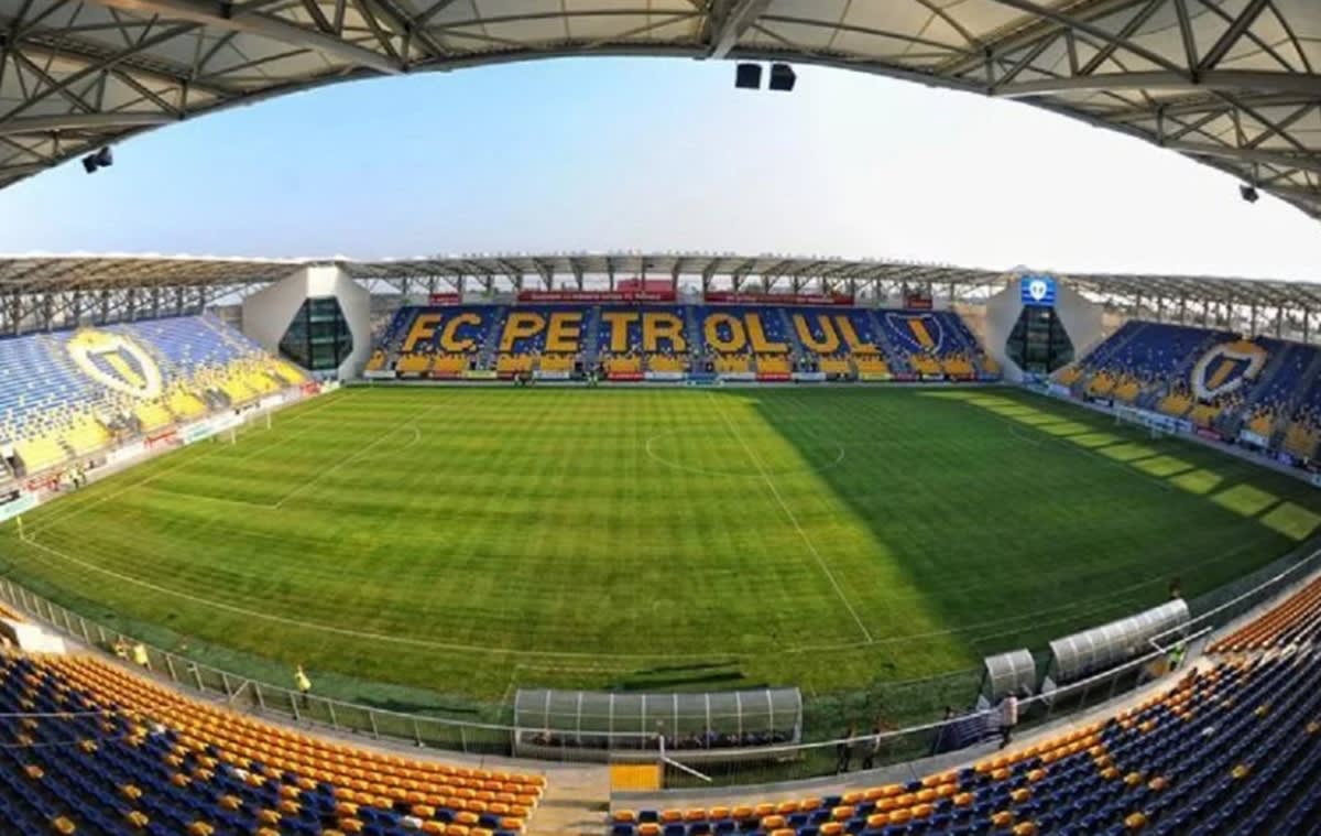 Petrolul vinde bilete la pachet pentru meciurile cu Rapid și Corvinul