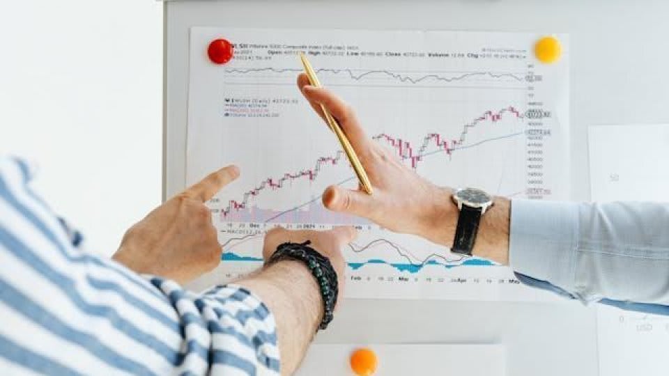 Grafice economice și analize financiare despre economia României în 2026 Grafice economice și analize financiare despre economia României în 2026