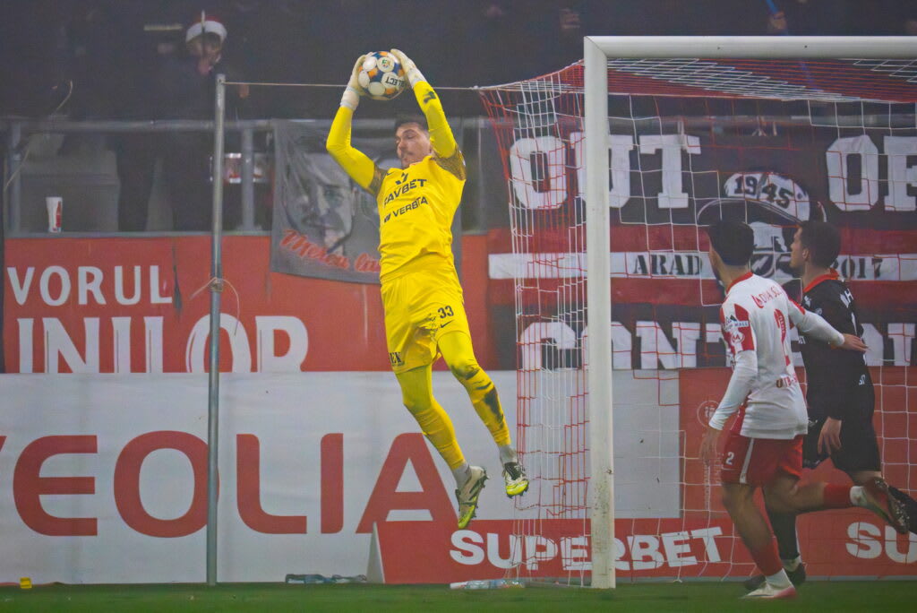 Portarul UTA Arad, între plecare și menținere, în contextul transferurilor din Superliga