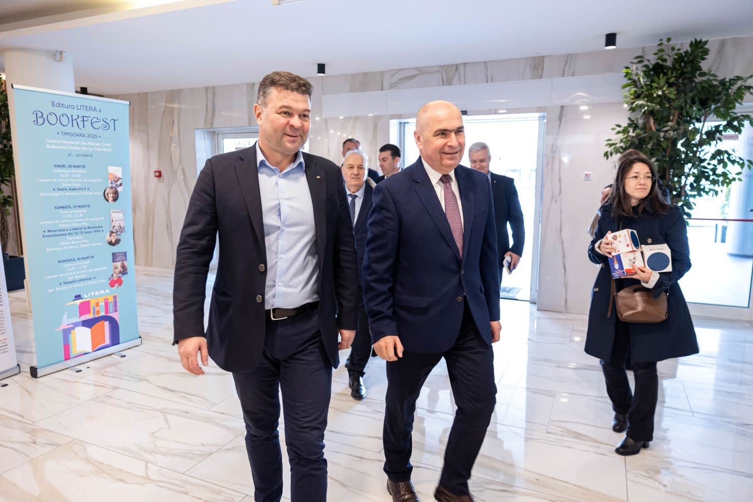 Premierul Ilie Bolojan la inaugurarea căminului UVT în Timișoara Premierul Ilie Bolojan la inaugurarea căminului UVT în Timișoara