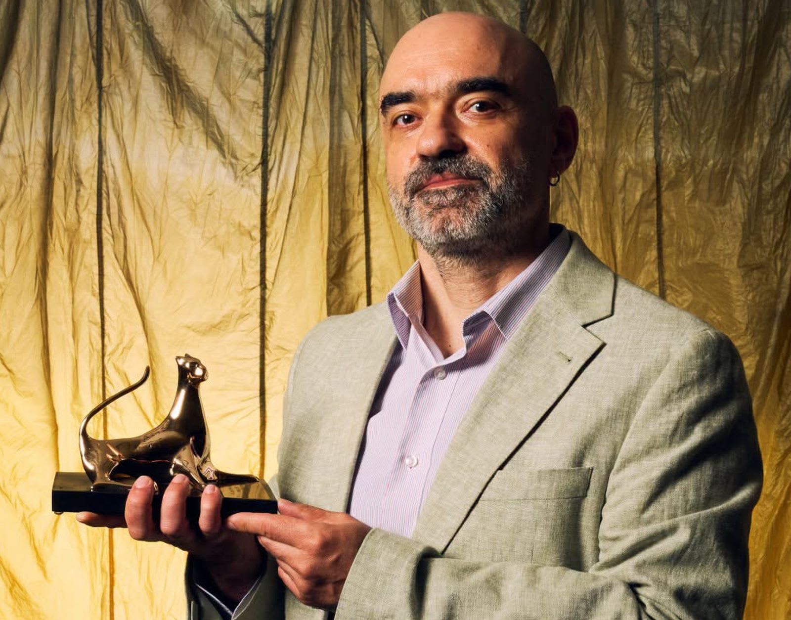 Regizorul Florin Șerban primește premiul Leopardul de Aur la Locarno