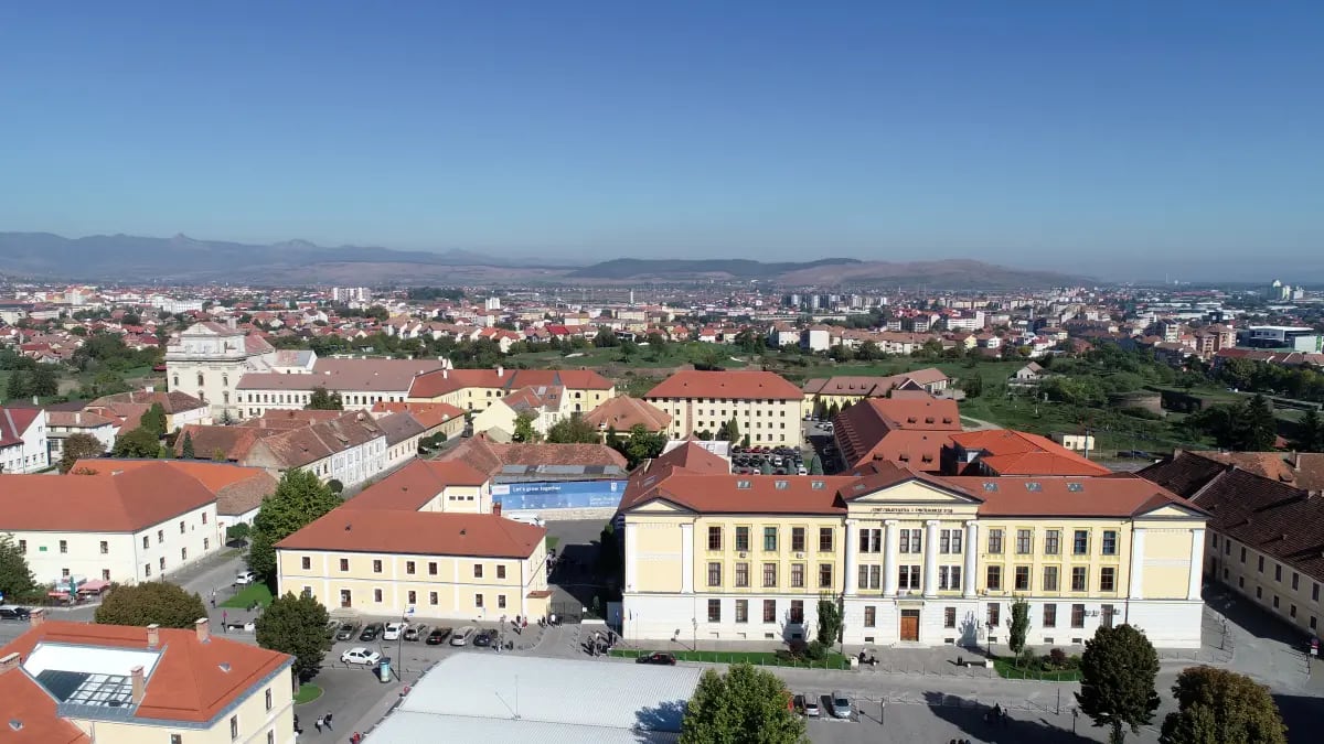 Universitatea din Alba Iulia va lansa specializarea Inteligență Artificială Aplicată în 2026