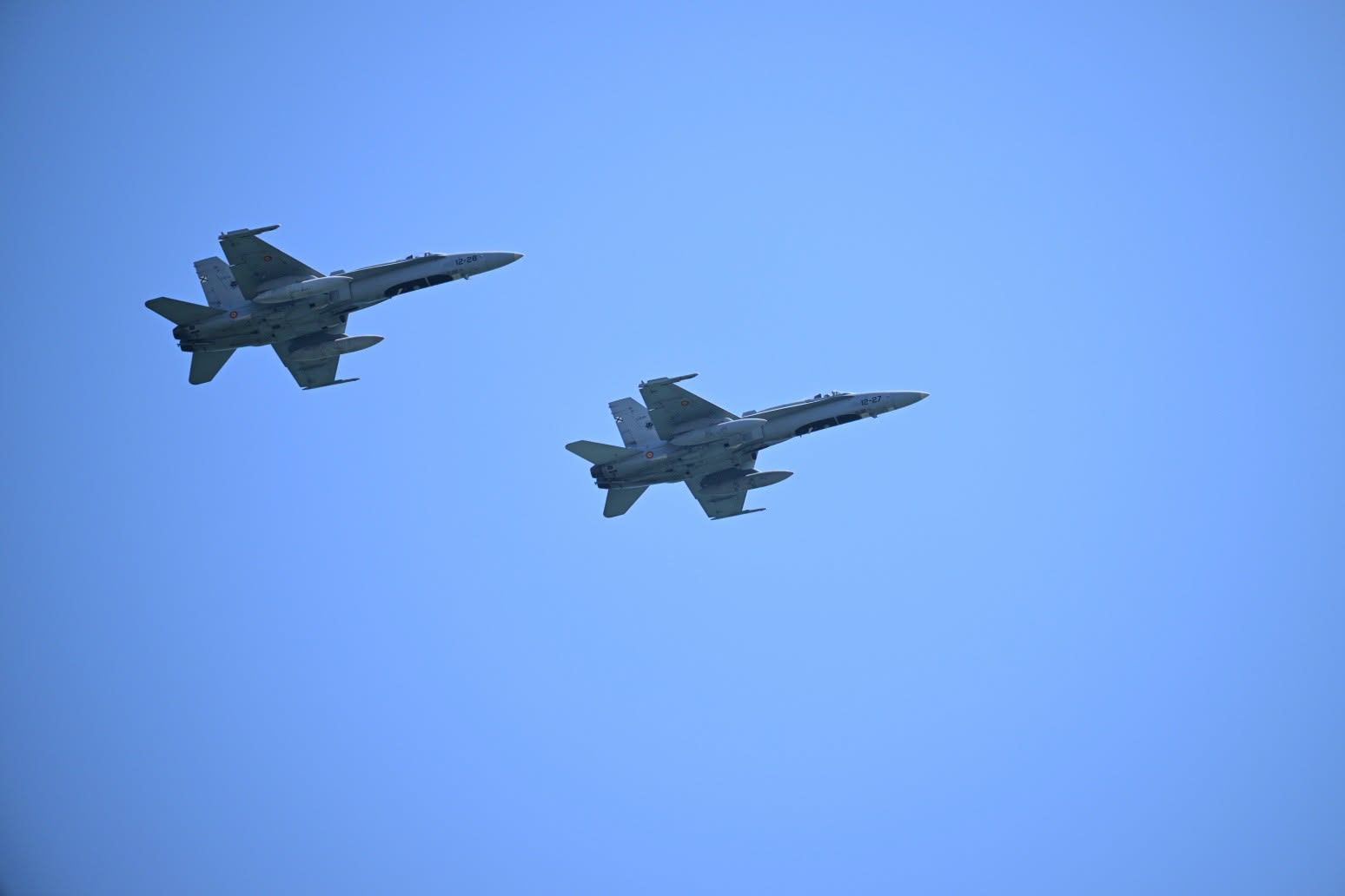 Fragmente ale dronei și rachetei interceptoare, zona Băleni-Cudalbi, Galați Fragmente ale dronei și rachetei interceptoare, zona Băleni-Cudalbi, Galați
