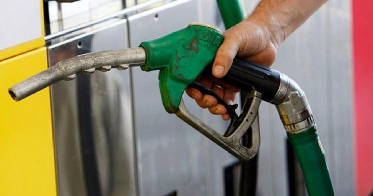 Motorina a scăzut sub 10 lei pe litru în România, dar rămâne scumpă în Europa