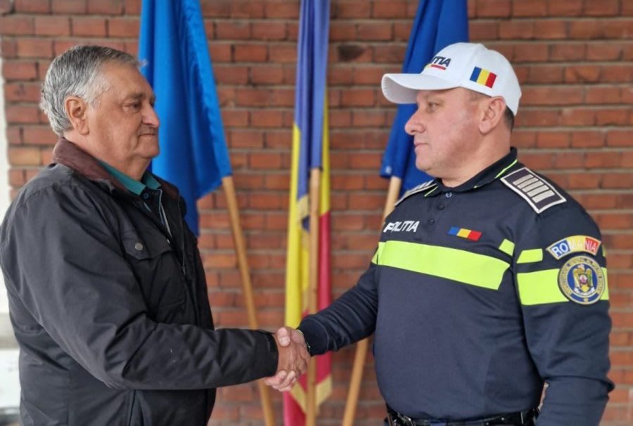 Un bărbat de 66 de ani a înjunghiat mortal soția și cumnata, apoi a încercat să se sinucidă în Bacău